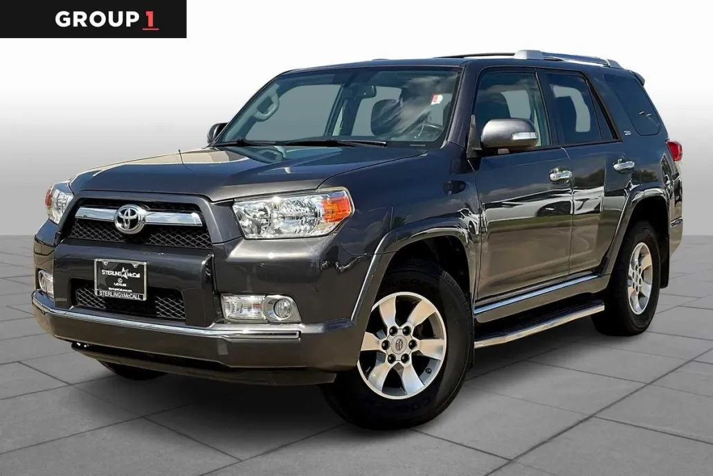 2013 Toyota 4Runner SR5 photo 1