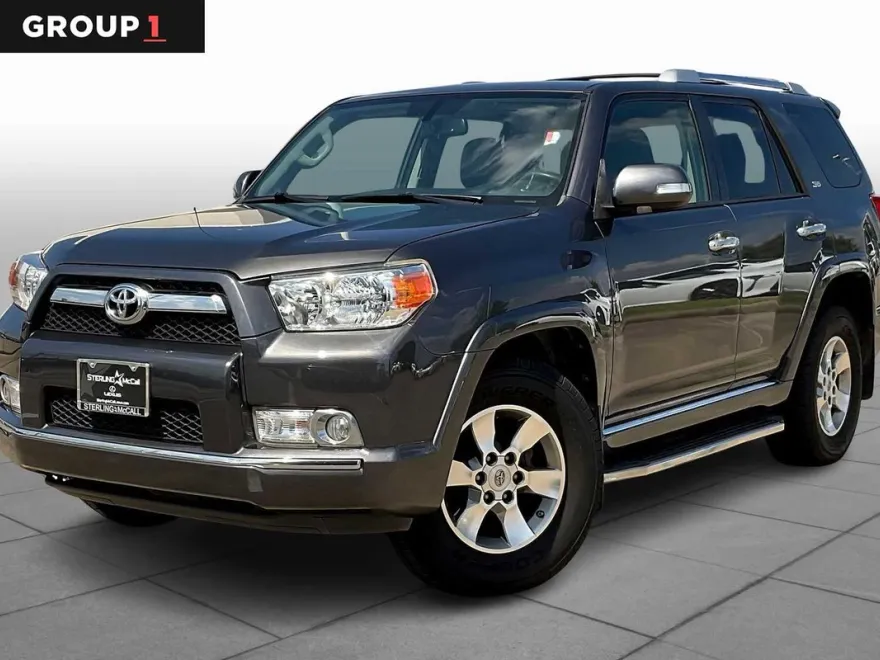 2013 Toyota 4Runner SR5 photo 1