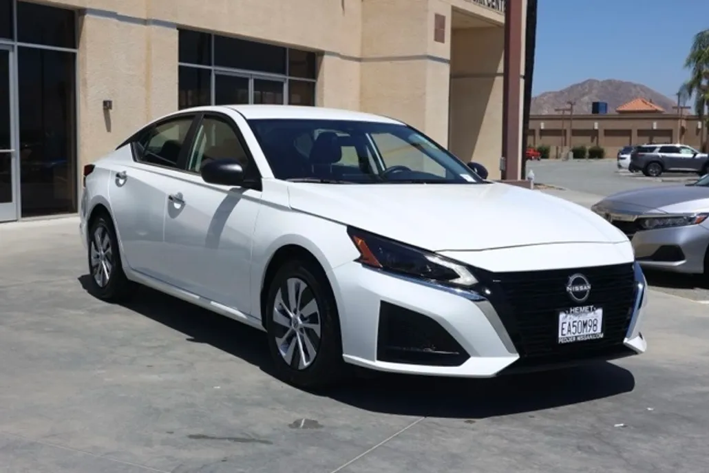 2025 Nissan Altima 2.5 S photo 1