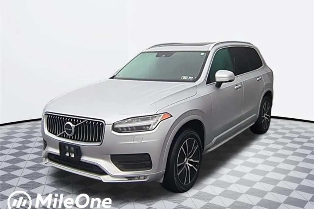 2020 Volvo XC90 T6 Momentum photo 1