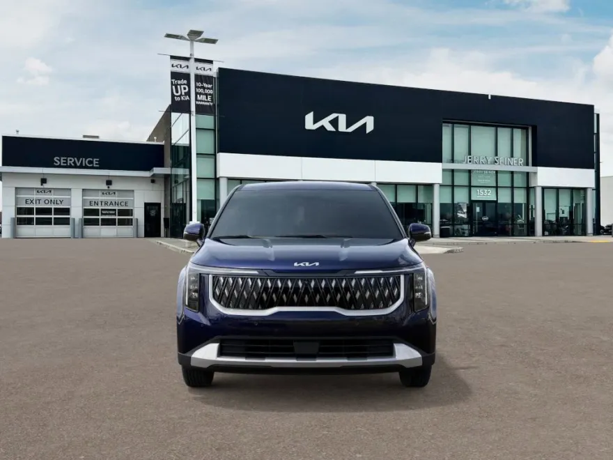 2026 Kia Carnival LX photo 1