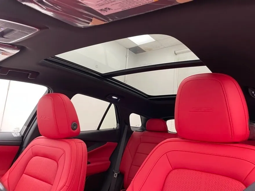 2025 Chevrolet Blazer EV photo 1