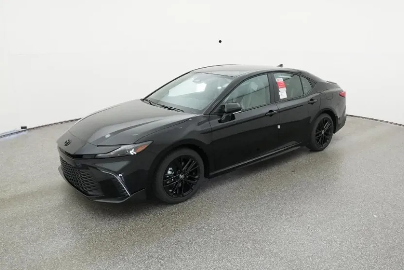 2026 Toyota Camry SE photo 1