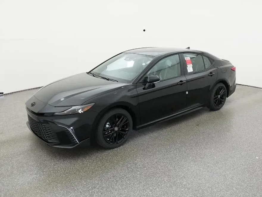 2026 Toyota Camry SE photo 1