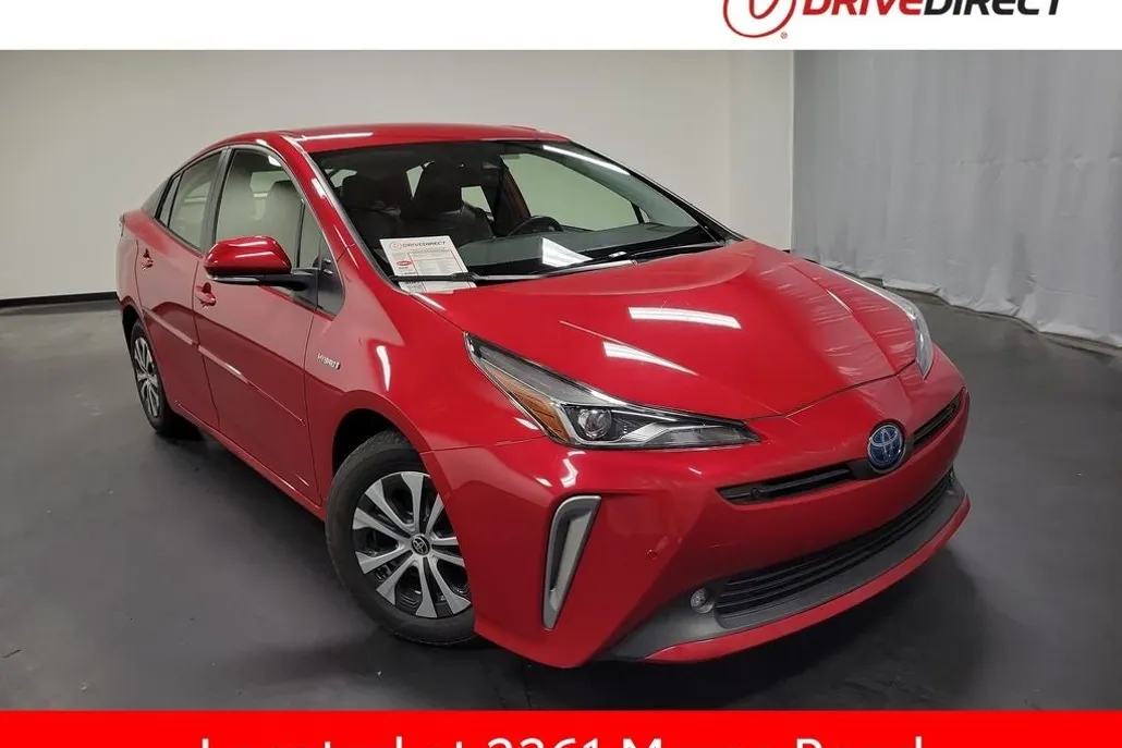 2022 Toyota Prius XLE AWD-e photo 1