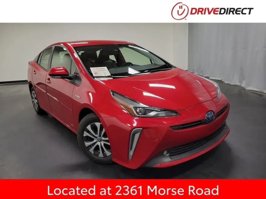 2022 Toyota Prius XLE AWD-e photo 1