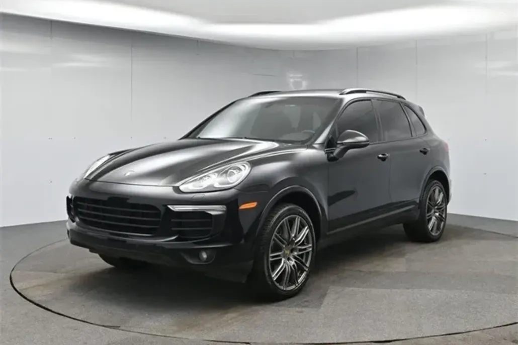 2018 Porsche Cayenne Platinum Edition photo 1