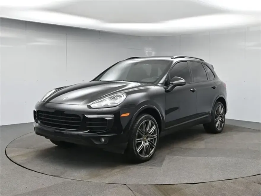 2018 Porsche Cayenne Platinum Edition photo 1