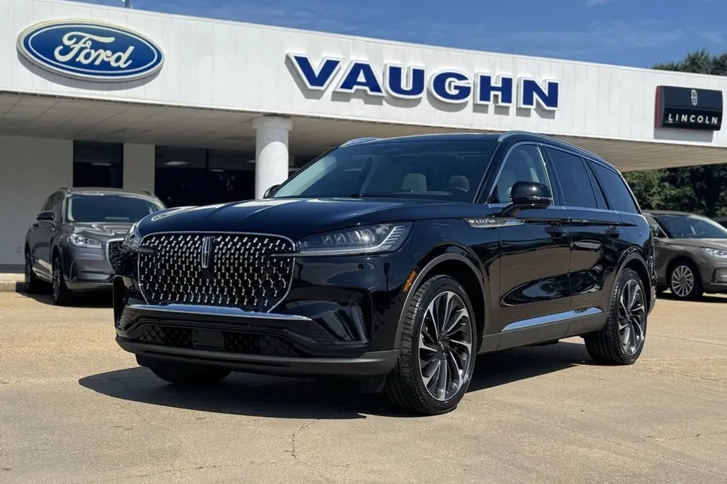 2025 Lincoln Aviator Reserve photo 1
