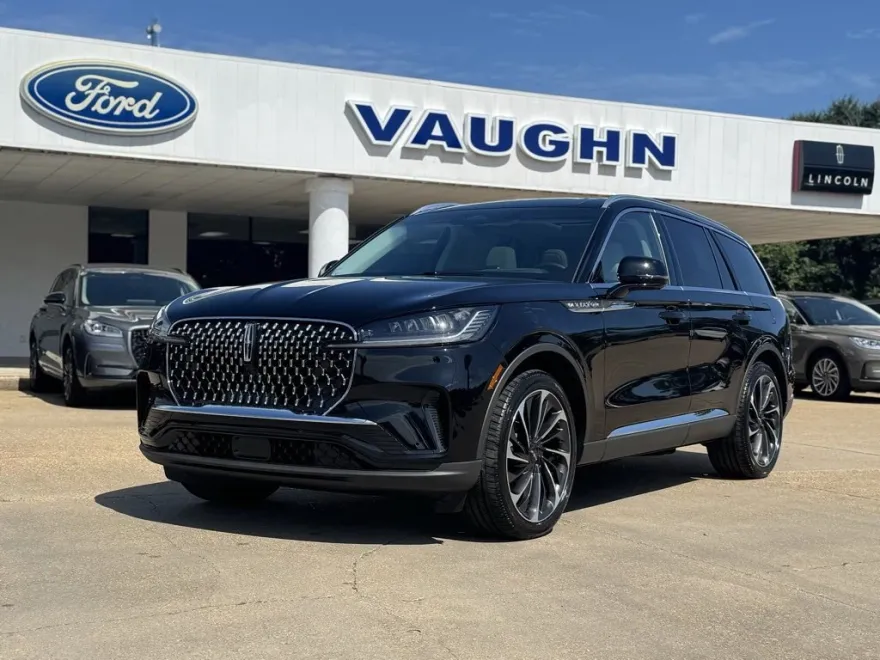 2025 Lincoln Aviator Reserve photo 1
