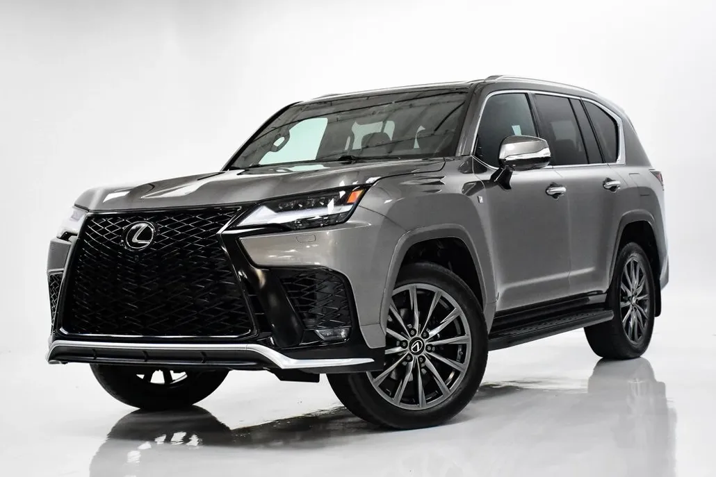 2022 Lexus LX 600 F SPORT photo 1