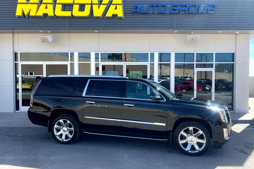 2019 Cadillac Escalade ESV Premium Luxury photo 1