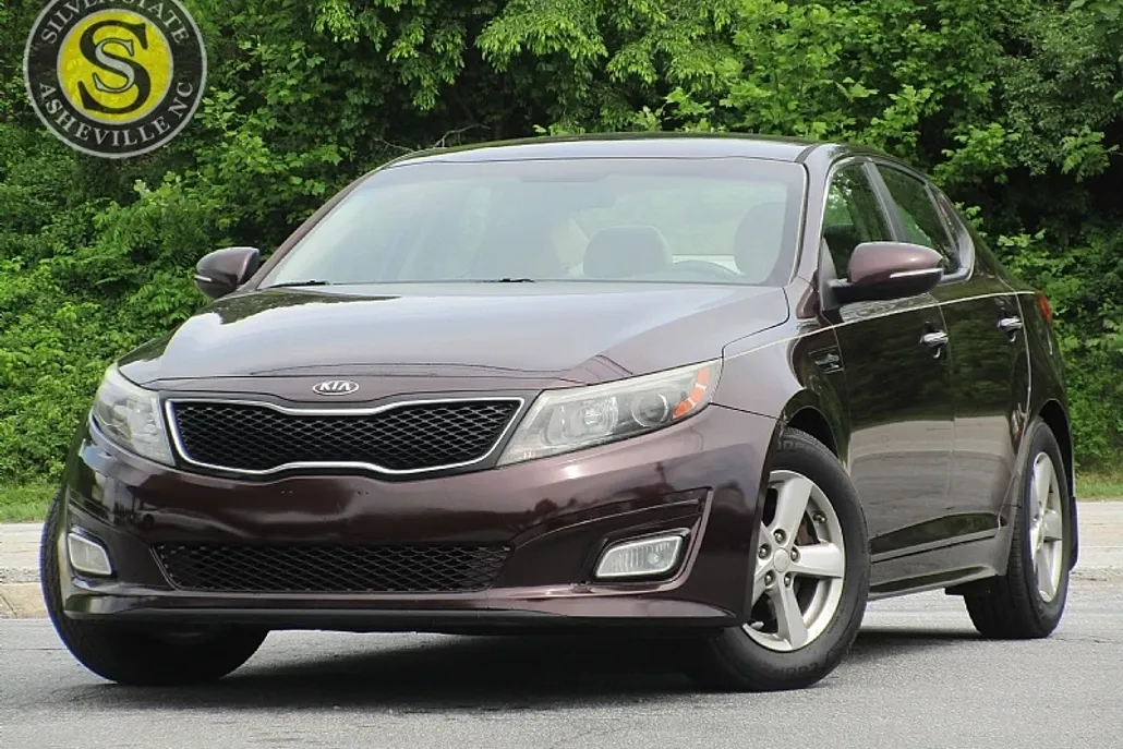 2015 Kia Optima LX photo 1