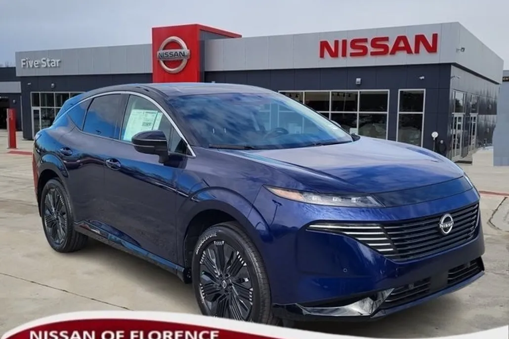2025 Nissan Murano Platinum photo 1