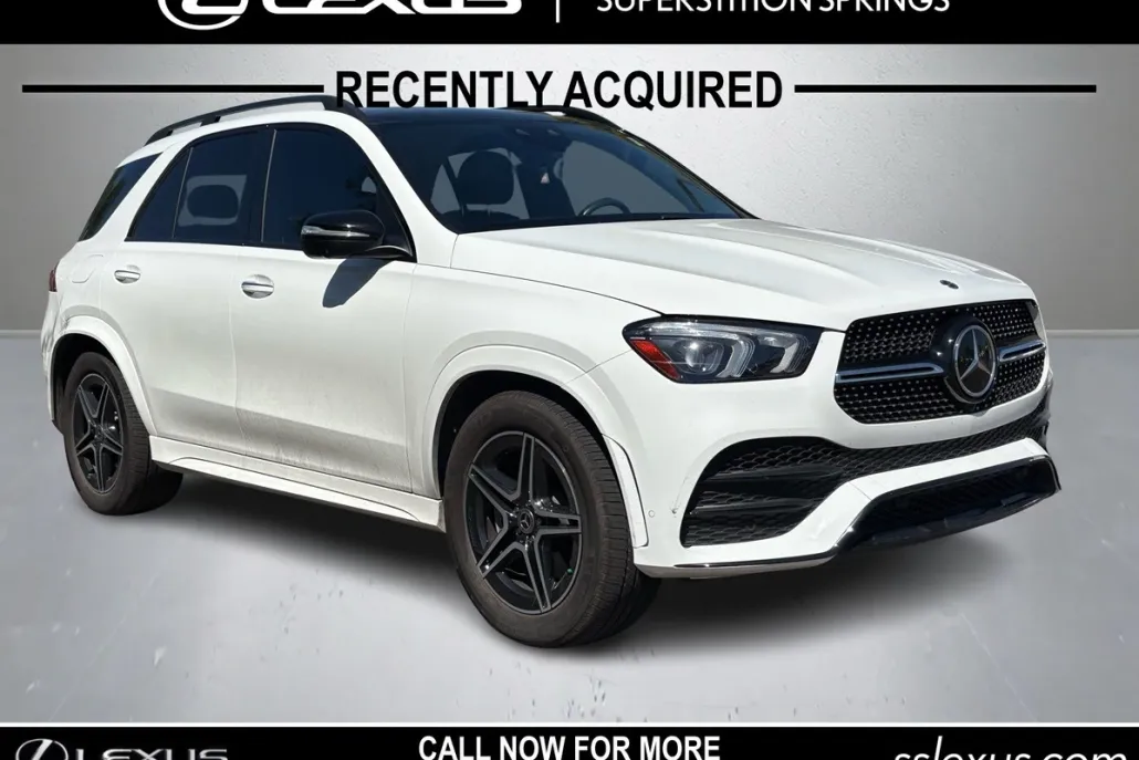 2022 Mercedes Benz C 300 photo 1