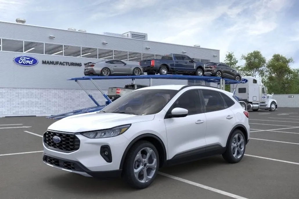 2025 Ford Escape Hybrid ST-Line Select photo 1