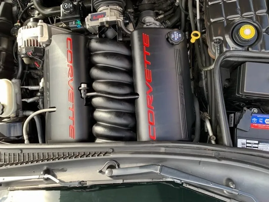 2004 Chevrolet Corvette Base Convertible photo 1