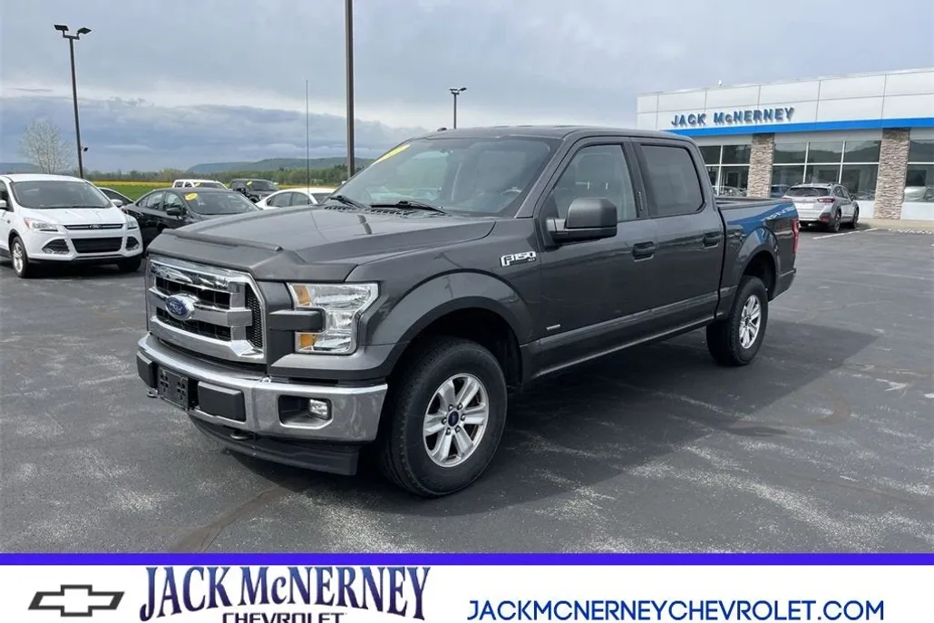 2017 Ford F-150 XL photo 1