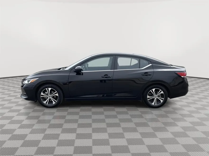 2023 Nissan Sentra SV photo 1