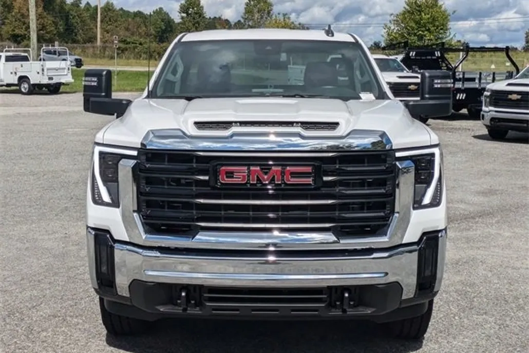 2024 Gmc Sierra 2500 HD Pro photo 1