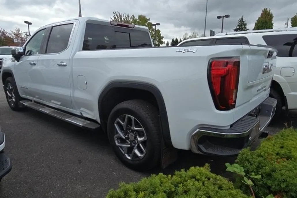 2024 Gmc Sierra 1500 SLT photo 1