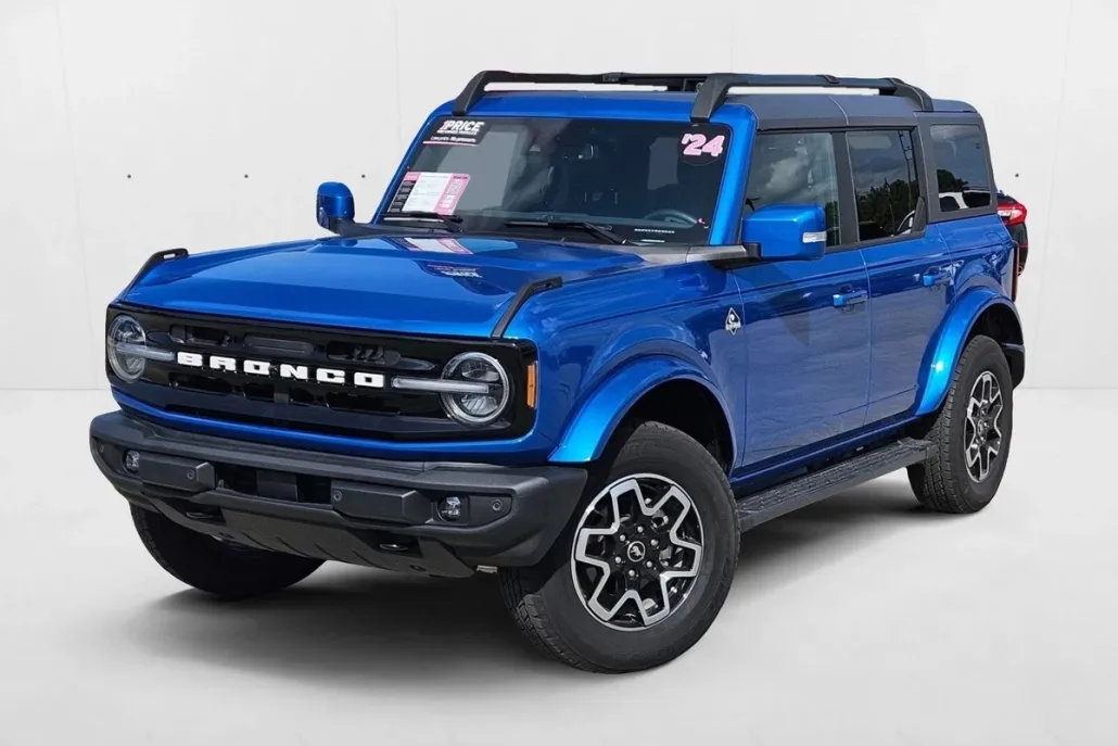 2024 Ford Bronco Outer Banks photo 1
