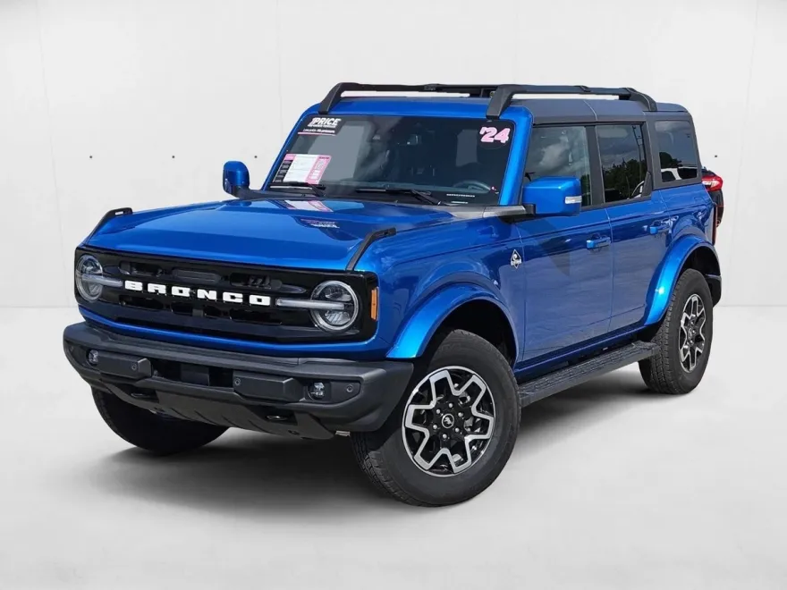 2024 Ford Bronco Outer Banks photo 1