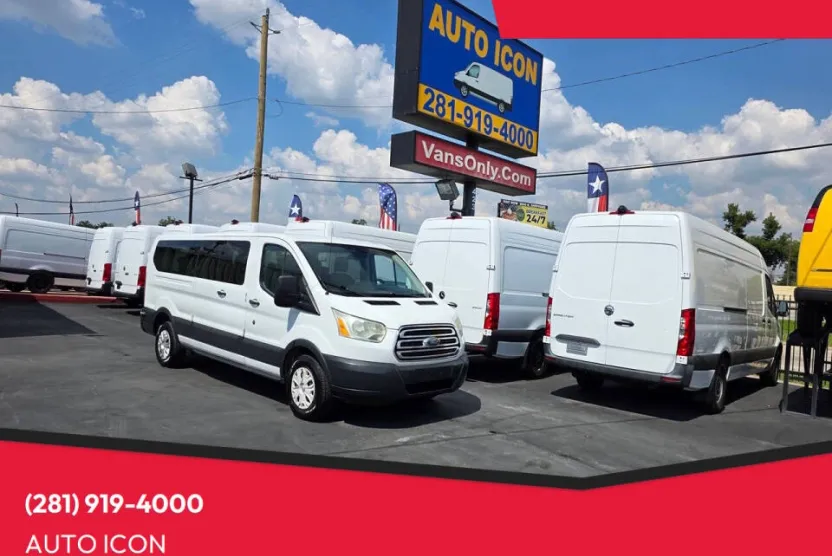 2015 Ford Transit XLT Passenger photo 1