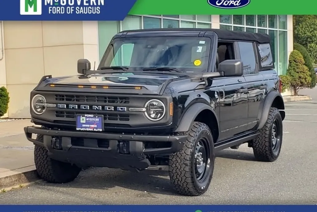 2022 Ford Bronco Black Diamond photo 1