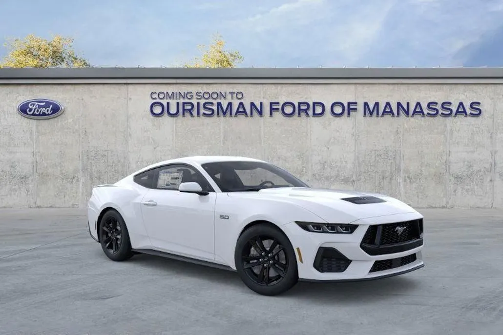 2025 Ford Mustang GT photo 1