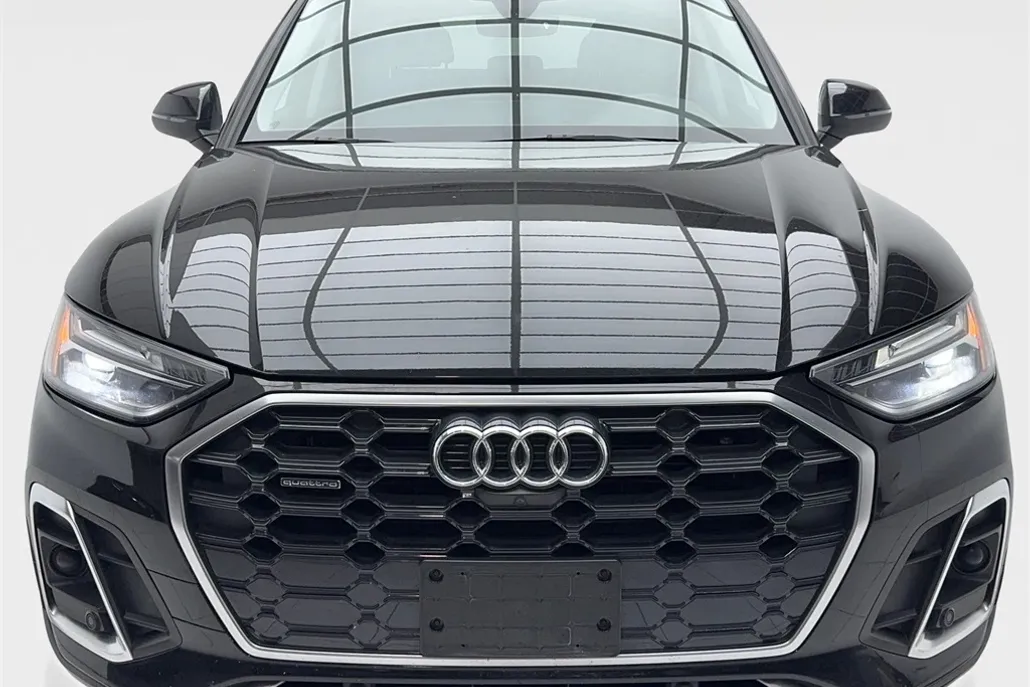 2023 Audi Q5 45 S line Premium photo 1