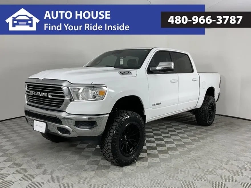 2023 Ram 1500 Laramie photo 1