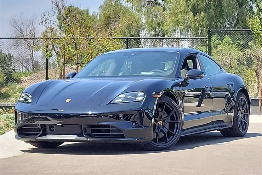 2025 Porsche Taycan GTS photo 1