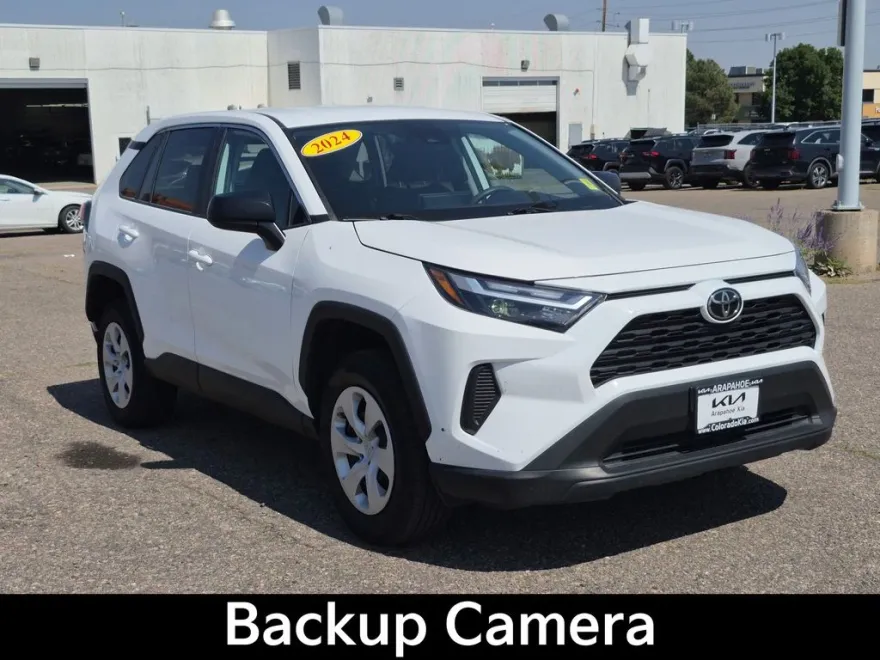 2024 Toyota RAV4 LE photo 1