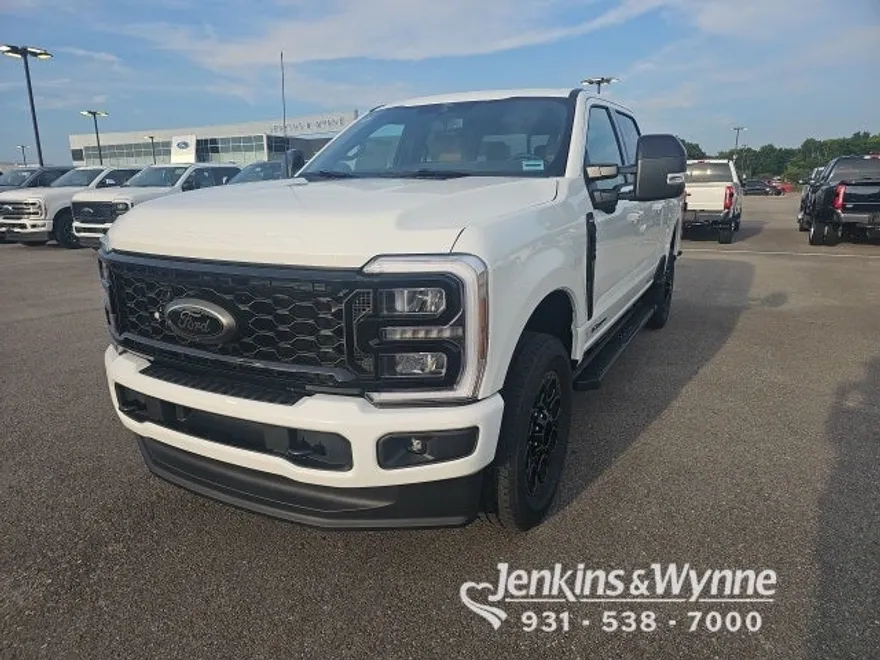 2025 Ford F-350 photo 1
