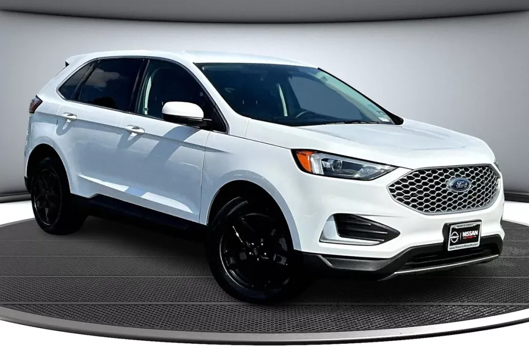 2024 Ford Edge SEL photo 1