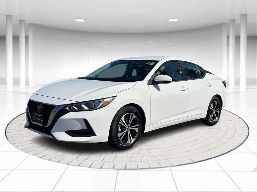 2022 Nissan Sentra SV photo 1