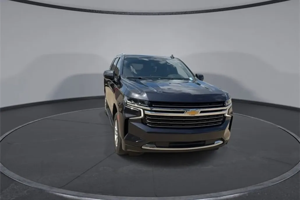 2022 Chevrolet Tahoe LT photo 1