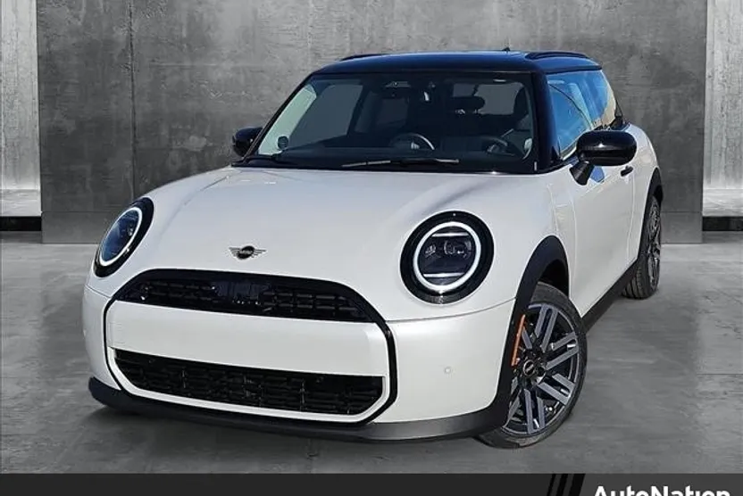 2025 Mini Cooper Hardtop 2 Door Signature photo 1