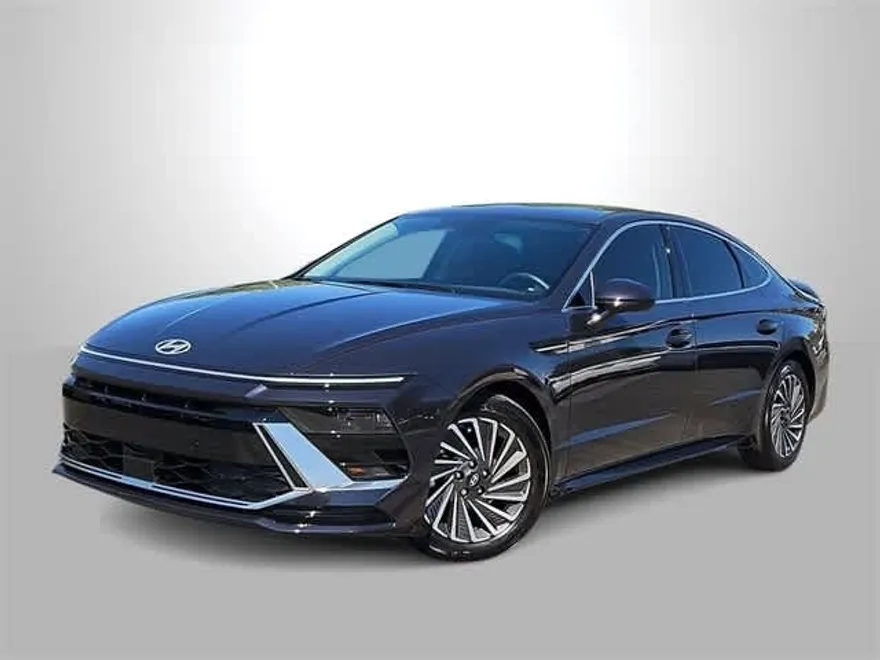 2025 Hyundai Sonata Hybrid SEL photo 1