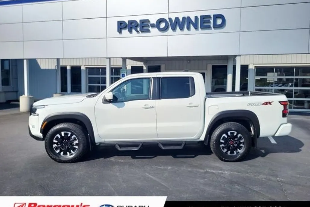 2023 Nissan Frontier Crew Cab PRO-4X photo 1
