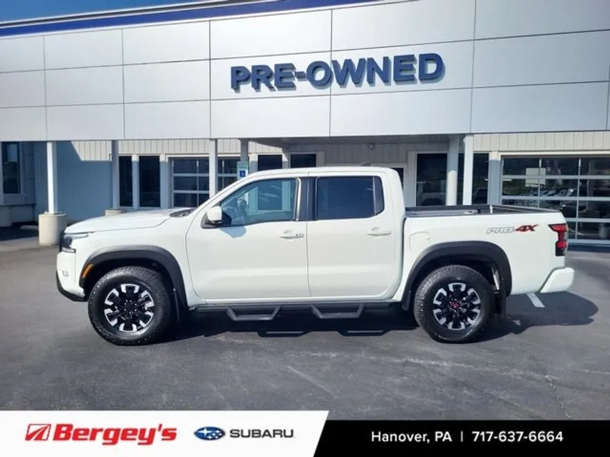 2023 Nissan Frontier Crew Cab PRO-4X photo 1