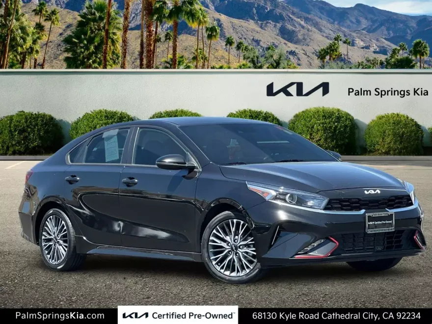 2023 Kia Forte GT-Line photo 1