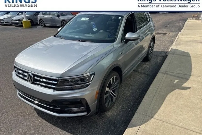 2021 Volkswagen Tiguan SEL Premium R-Line photo 1