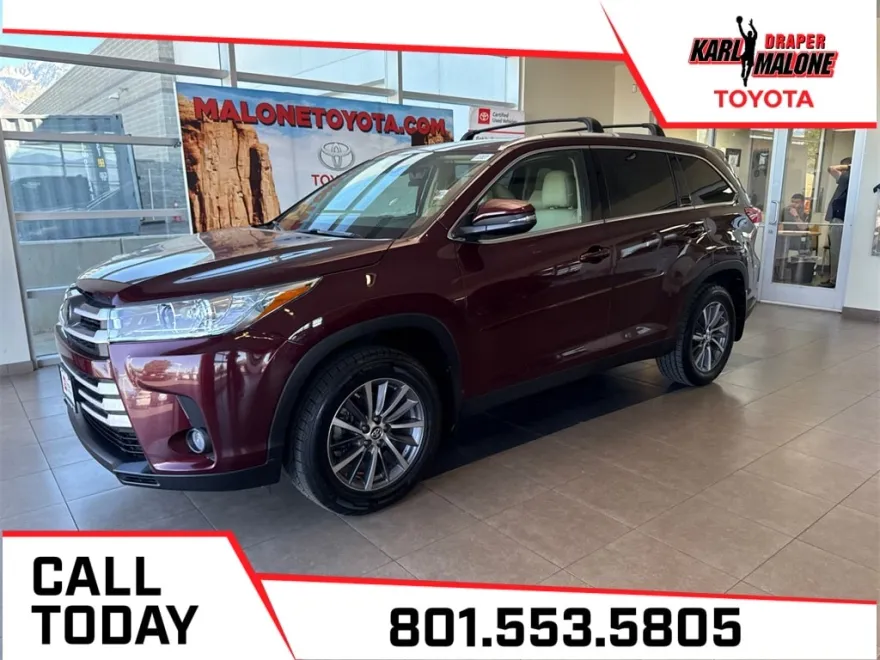 2019 Toyota Highlander XLE photo 1