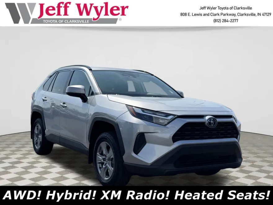 2024 Toyota RAV4 Hybrid XLE photo 1