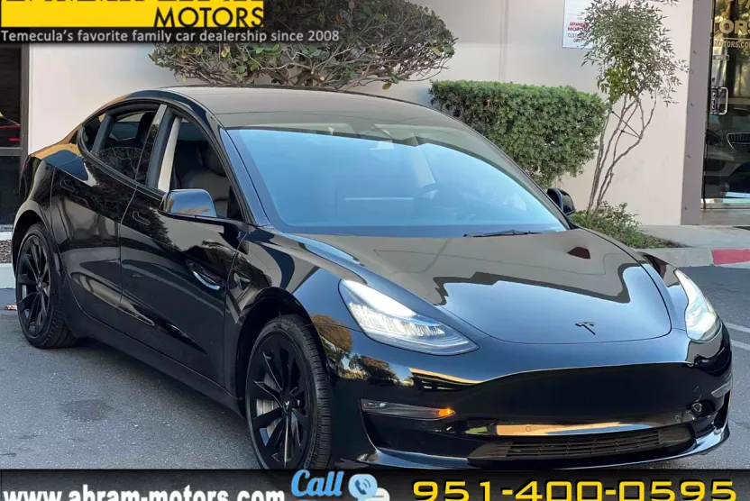 2022 Tesla Model 3 photo 1