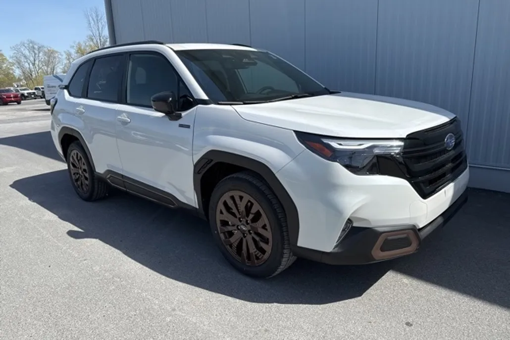2025 Subaru Forester Sport photo 1