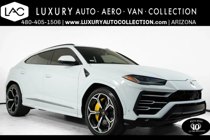 2020 Lamborghini Urus photo 1