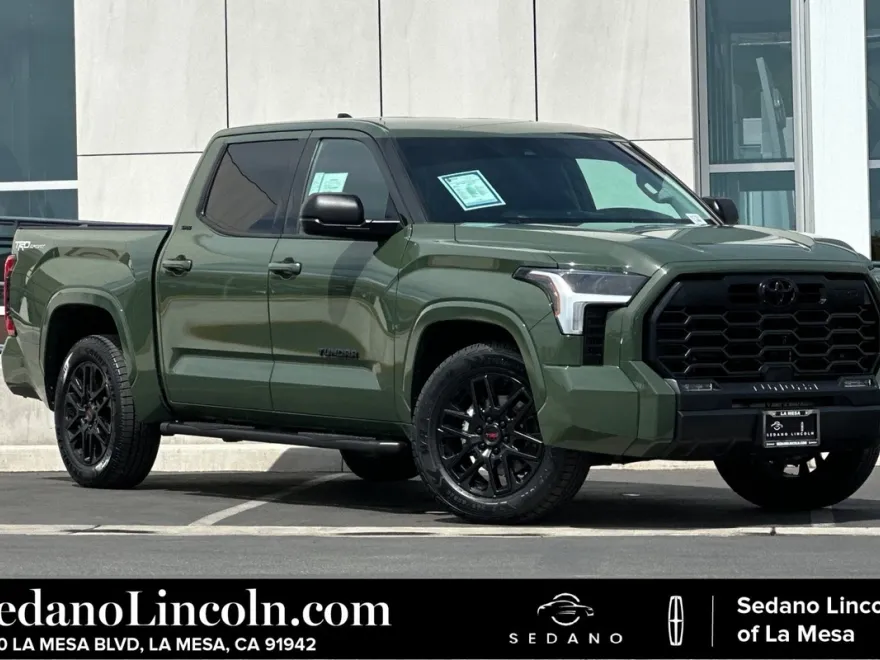 2023 Toyota Tundra SR5 photo 1